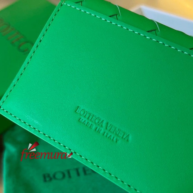 batch_2461686840570_.pic.jpg