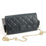 샤넬신상 지갑클러치 네이비