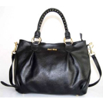 미우미우 6826 토트백 다크 블랙