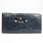 프라다 11FW 신상 리본 칼프스킨 지갑 네이비