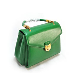 입생로랑 신상 숄더백 그린