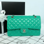 샤넬 클래식 램스킨 2.55백 미듐 그린