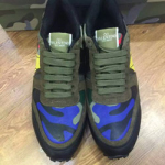 발렌티노 남여공용 스니커즈 카키색