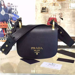 프라다 크로스백 올블랙