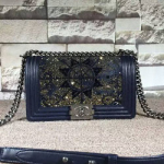 샤넬 16FW 비조 보이백