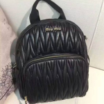 미우미우 matelasse 백팩