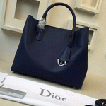 크리스찬디올 신상백