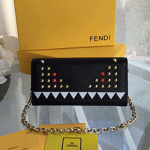 펜디 신상 체인 장지갑