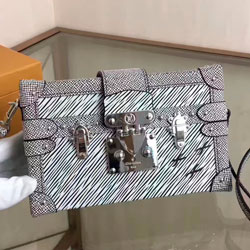 루이비통 신상 M42617