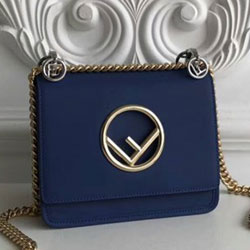 펜디 KANI BAG 19cm