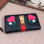 구찌 지갑  476083