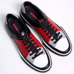 프라다  스니커즈