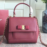 페레가모 체인플랩백