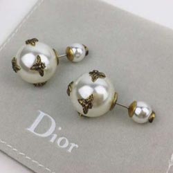 크리스찬디올 귀걸이