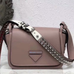 프라다 컨셉 송아지 가죽 백 1BD123