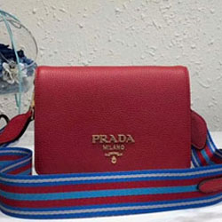 프라다 송아지 가죽 숄더백 1BD102