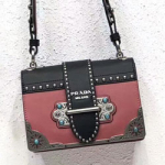 프라다 카이에 스터드 장식 송아지 가죽 백 1BD045