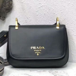 프라다 가죽백 PR-180710