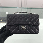 샤넬 클래식 캐비어 뉴미니 은장 [7가지 색상] C-635522