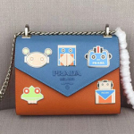 프라다 송아지 가죽 숄더백 1BD107