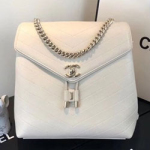 샤넬 백팩 CH181224