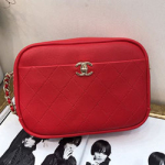 샤넬 코스메틱 케이스 190226