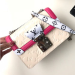 루이비통 윈우드 M90442