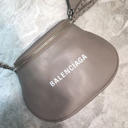 발렌시아가 크로스백 190629