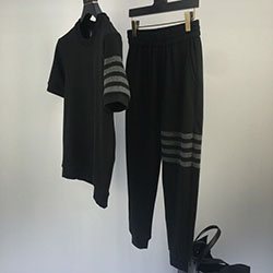 톰브라운  TB-655989