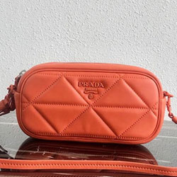 프라다 가죽 모노크롬 숄더백 1BH046