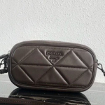 프라다 가죽 모노크롬 숄더백 1BH046