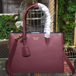 프라다 핸들백 1BG098