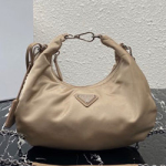 프라다  숄더백  BH172