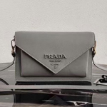 프라다 크로스백  1BP020