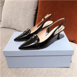 프라다   P-657648