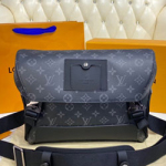 루이비통 보야제 메신저 PM M40511