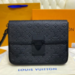 루이비통 S 락 A4 파우치 M80582