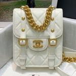 샤넬 체인 플랩 백 AS2695