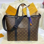 루이비통 위켄드 토트 PM M45734