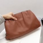 셀린느 클러치 1853