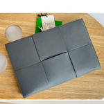 보체가베네타 클러치 680169