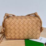 보테가 베네타 핸드백 17cm 680254