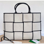 보테가 베네타 핸드백 710112