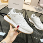 지방시 G-57394893