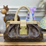 루이비통 모노그램 클러치 M46544