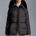 몽클레어 M-468378