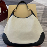 구찌 숄더백 815924