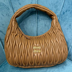 미우미우 숄더백 5BC108