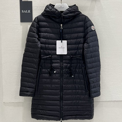 몽클레어 라이에 M-65882