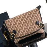 크리스찬디올 숄더백 M260418-2